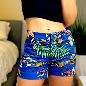 Floral Mid-rise shorts
